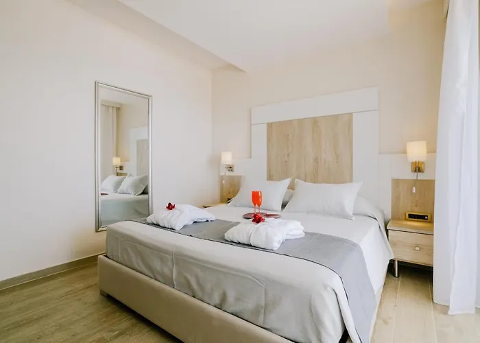 The Three Graces Antimachia