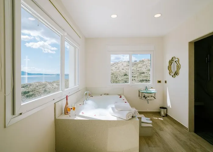 The Three Graces 빌라 Antimachia