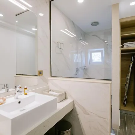 The Three Graces Villa