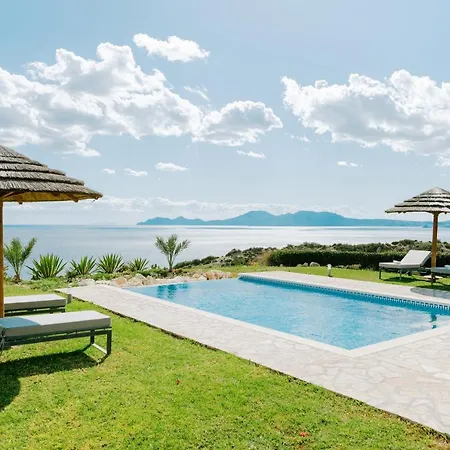 The Three Graces * Antimachia